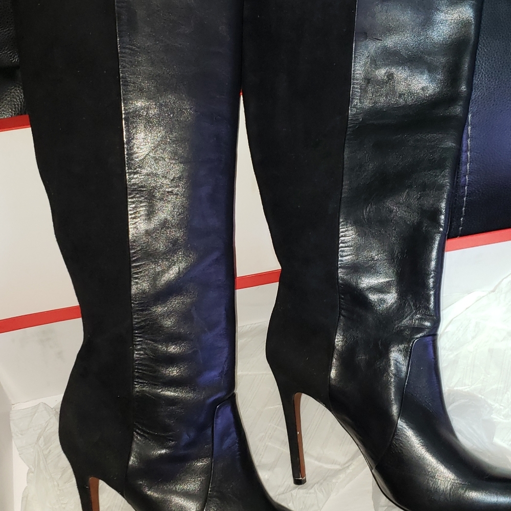 Previously loved Beautiful CLASSIC UDELL COACH BOOTS,LEATHER/ SUEDE KNEE HIGH